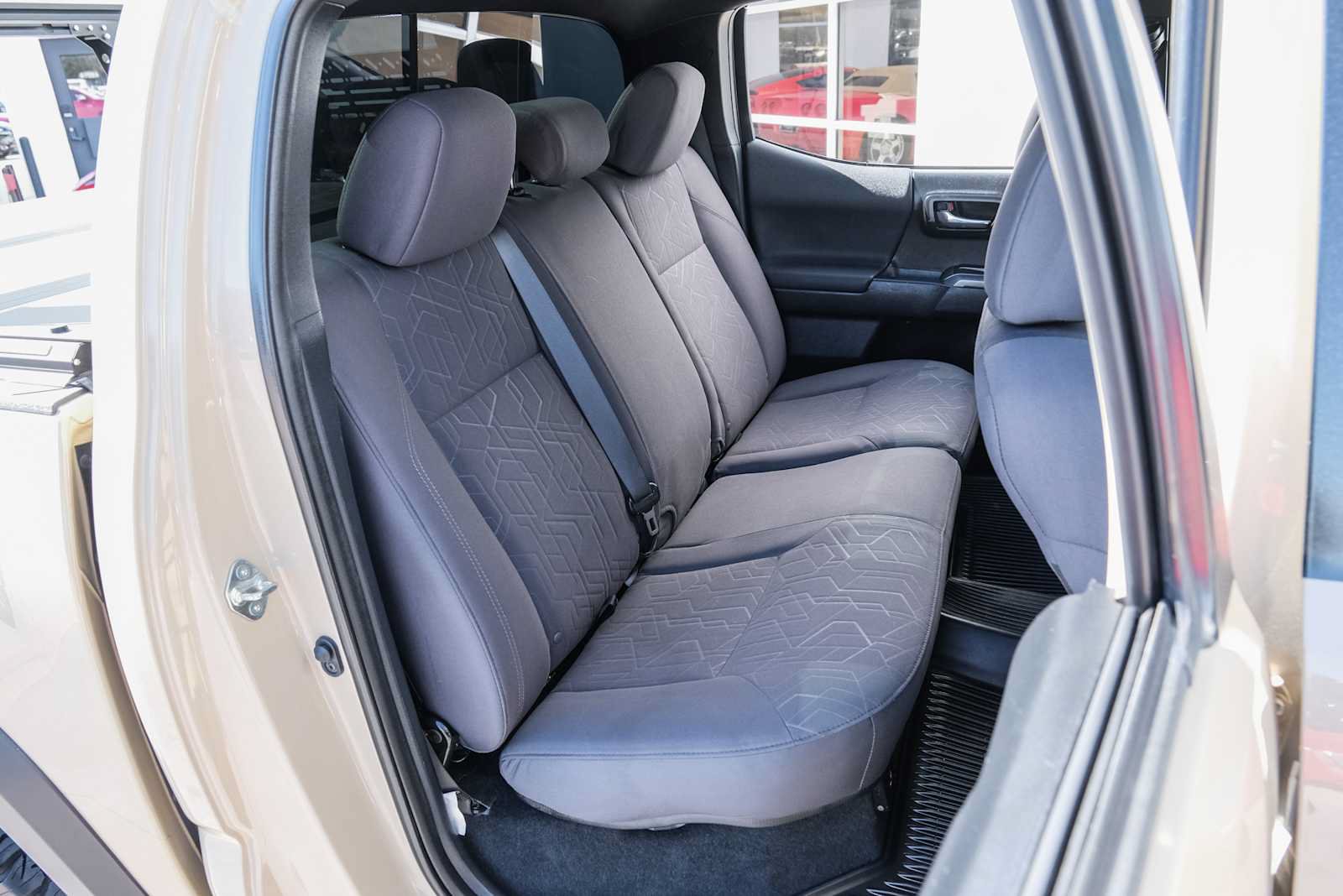 Used 2019 Toyota Tacoma TRD Off-Road AWD/4WD image 32
