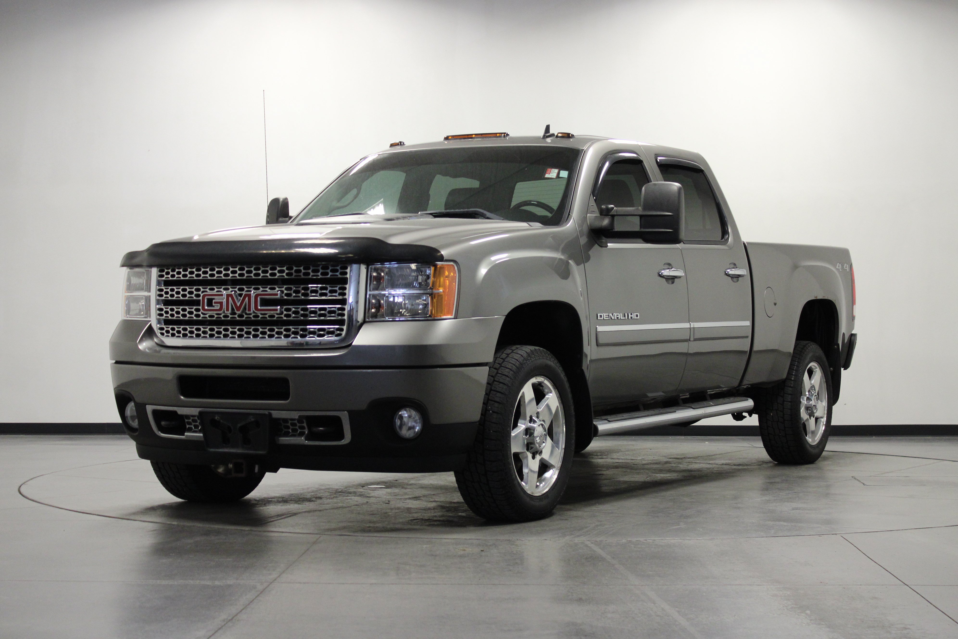 Used 2013 GMC Sierra 2500 Denali AWD/4WD image 8
