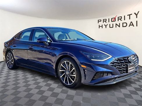 Used 2022 Hyundai Sonata Limited w/ Winter Weather Package image 3