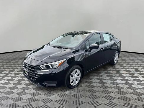 Used 2023 Nissan Versa S w/ Trunk Package FWD image 2