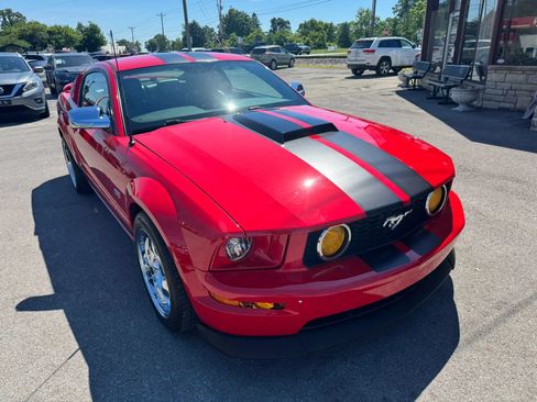 Used 2006 Ford Mustang GT Premium RWD image 23