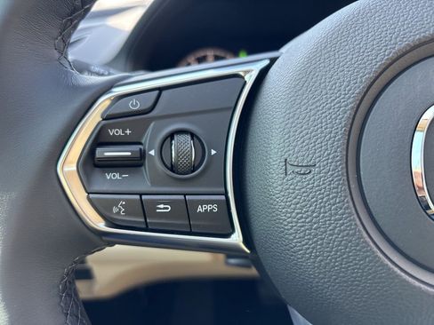 Used 2024 Acura RDX SH-AWD image 17