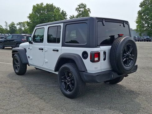 Used 2022 Jeep Wrangler Unlimited Sport AWD/4WD image 7