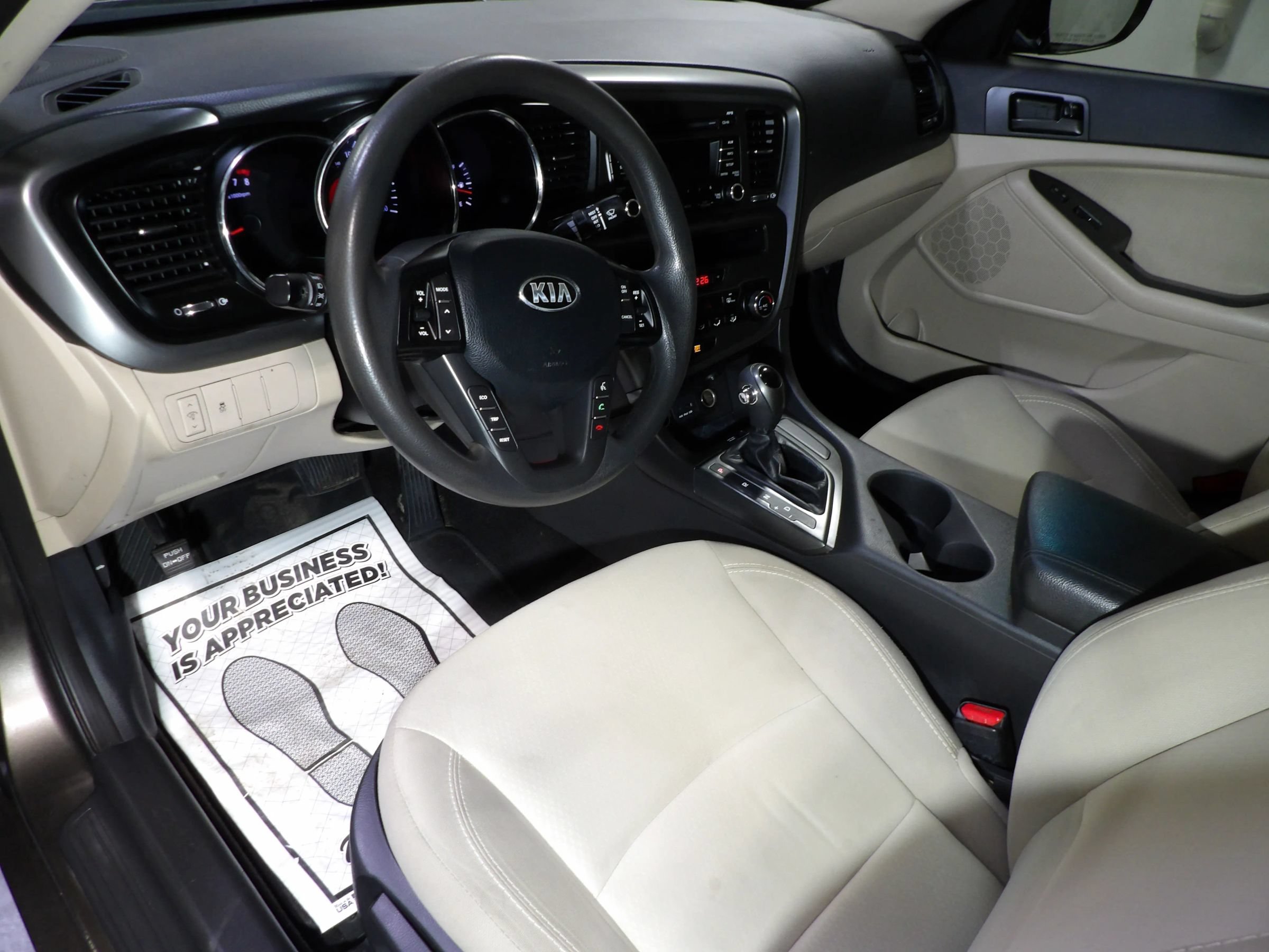 Used 2013 Kia Optima LX FWD image 8
