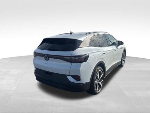 Used 2023 Volkswagen ID.4 Pro S image 4