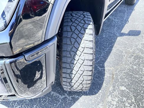 Certified 2024 GMC Sierra 2500 Denali Ultimate AWD/4WD image 24
