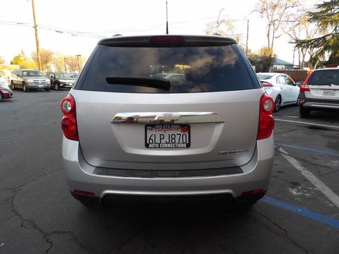 Used 2010 Chevrolet Equinox LT image 9