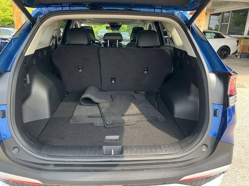 Certified 2025 Kia Sportage EX w/ Premium Package AWD/4WD image 12