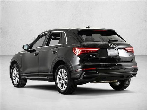 Certified 2025 Audi Q3 2.0T Premium w/ Convenience Package image 8