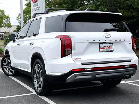 Used 2023 Hyundai Palisade Limited w/ Cargo Package AWD/4WD image 10
