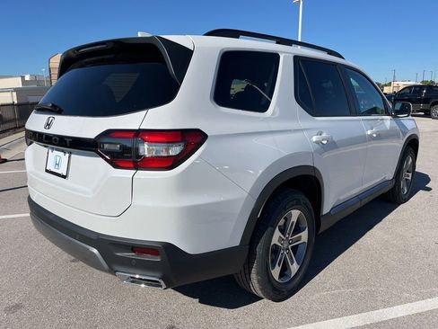 New 2026 Honda Pilot EX-L image 3