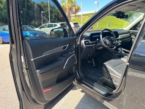 Used 2024 Kia Telluride SX Prestige AWD/4WD image 4