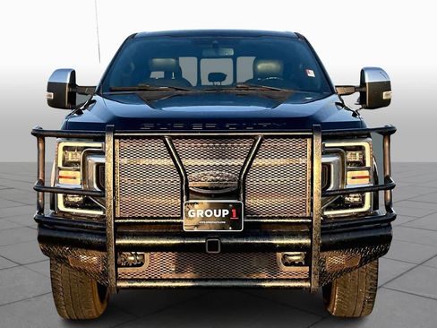 Used 2020 Ford F250 Platinum image 4