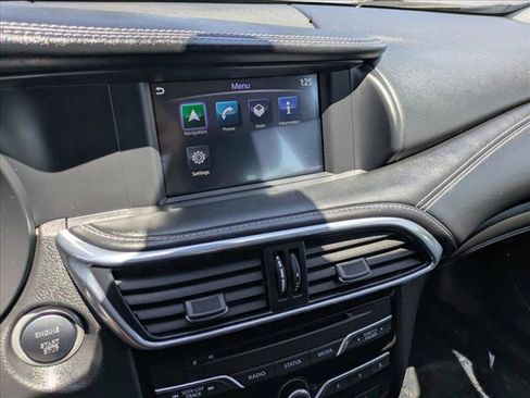 Used 2019 INFINITI QX30 AWD w/ Navigation Package image 12