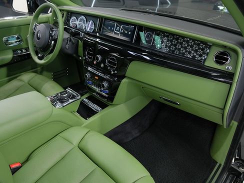 Used 2023 Rolls-Royce Phantom Sedan w/ The Phantom Package image 61