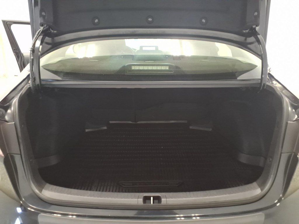 Used 2023 Toyota Corolla LE FWD image 23