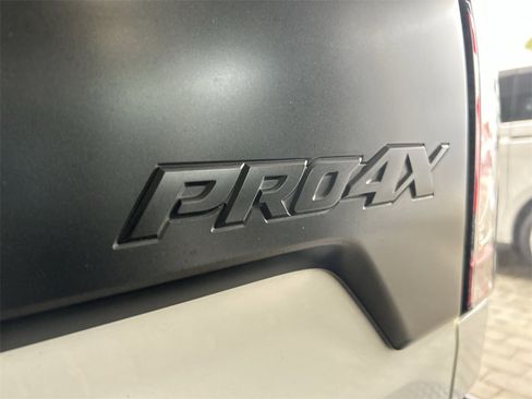 Used 2020 Nissan Titan PRO-4X w/ Pro-4x Convenience Package image 54