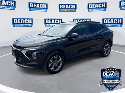 Used 2025 Chevrolet Trax LT