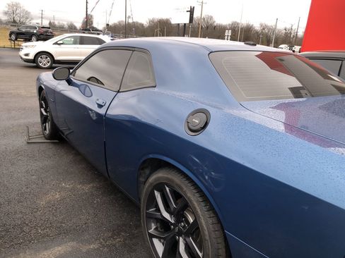 Used 2022 Dodge Challenger R/T w/ Blacktop Package image 11