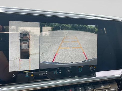 Certified 2022 Chevrolet Silverado 1500 LT Trail Boss w/ LT Trail Boss Premium Package AWD/4WD image 28