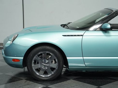 Used 2002 Ford Thunderbird image 21