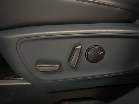 New 2026 Ford Maverick Lariat w/ Black Appearance Package image 4