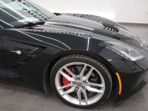 Used 2014 Chevrolet Corvette Stingray Coupe image 21