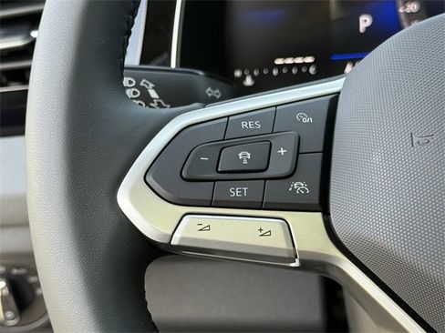 New 2026 Volkswagen Jetta SE image 12