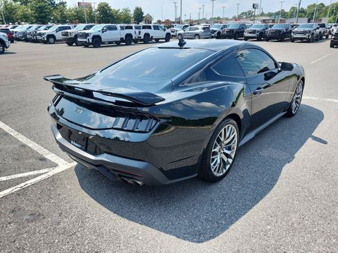Used 2024 Ford Mustang GT Premium RWD image 3
