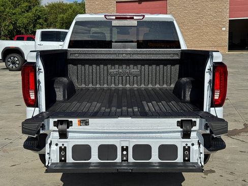 Used 2026 GMC Sierra 1500 SLT w/ SLT Premium Plus Package AWD/4WD image 8