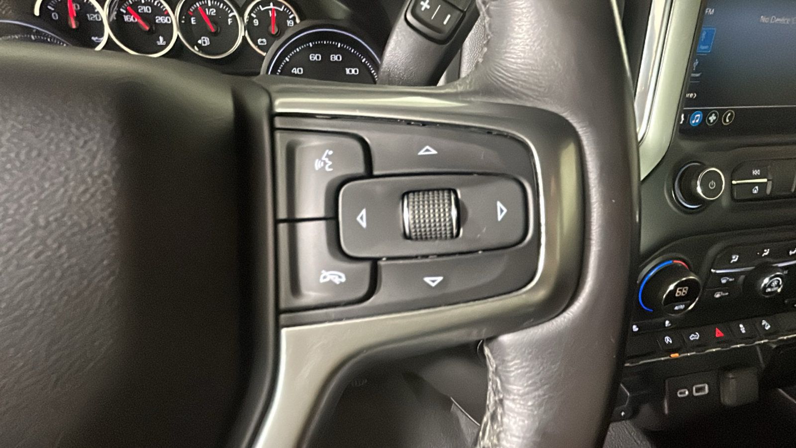 Used 2020 Chevrolet Silverado 1500 LT Trail Boss w/ Convenience Package AWD/4WD image 21
