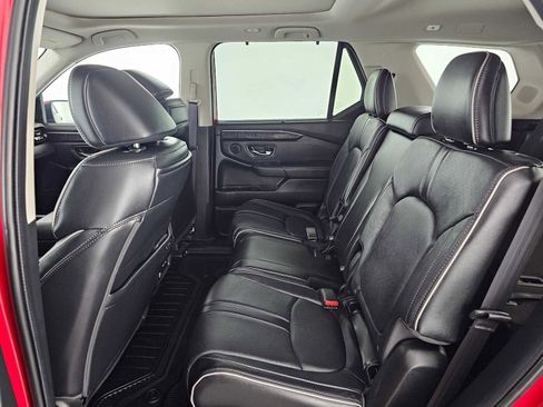 Used 2024 Honda Pilot Elite image 18