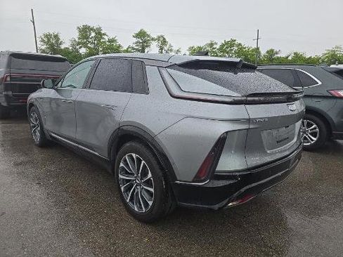 Used 2024 Cadillac Lyriq Sport AWD/4WD image 7