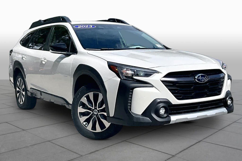 Used 2023 Subaru Outback Limited AWD/4WD image 2