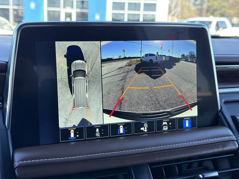 Used 2024 Chevrolet Tahoe High Country w/ Premium Package image 5