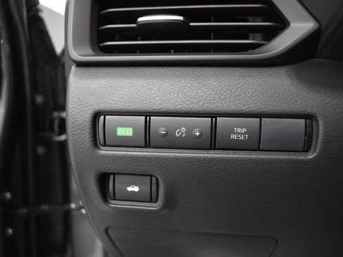 Certified 2025 Nissan Sentra S FWD image 17