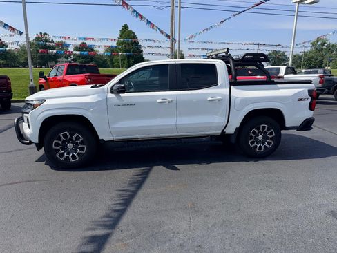 Used 2023 Chevrolet Colorado Z71 w/ Z71 Convenience Package 2 AWD/4WD image 8