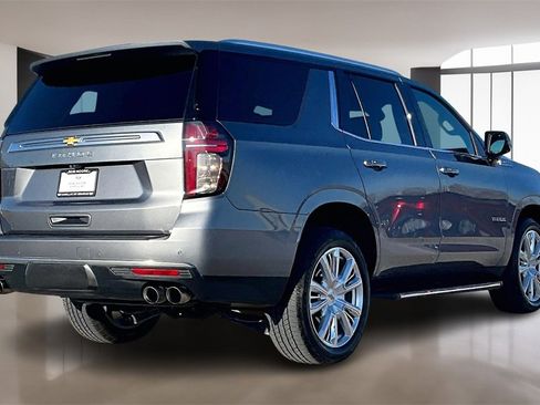 Used 2021 Chevrolet Tahoe High Country image 2
