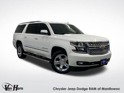 Used 2019 Chevrolet Suburban LT w/ LT Signature Package image 1