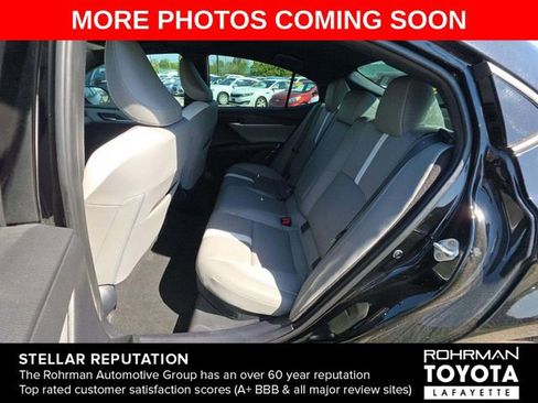 Used 2025 Toyota Camry SE w/ Convenience Package FWD image 7