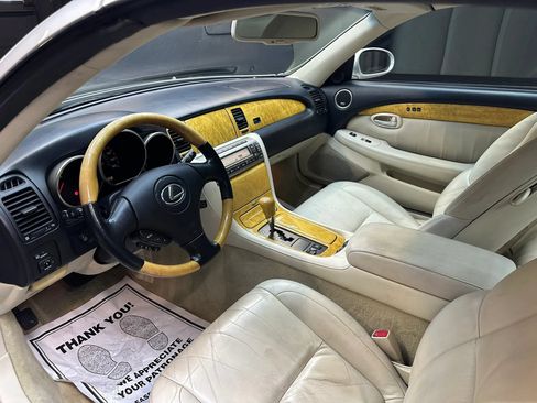 Used 2002 Lexus SC 430 Convertible RWD image 11