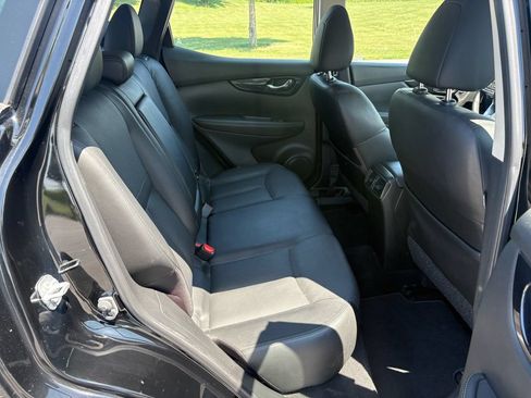 Used 2017 Nissan Rogue Sport SL w/ SL Premium Package AWD/4WD image 18