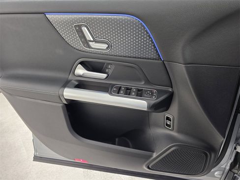 Certified 2025 Mercedes-Benz GLA 250 image 24