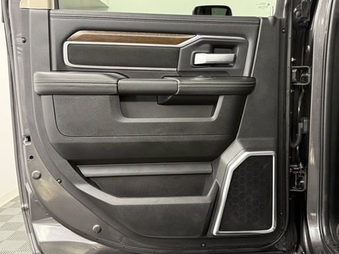 Used 2024 RAM 2500 Laramie w/ Safety Group image 33