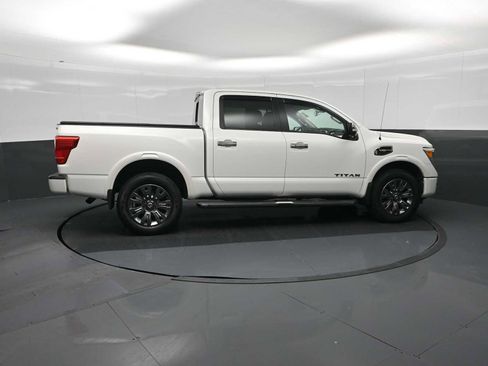 Used 2017 Nissan Titan Platinum Reserve image 9