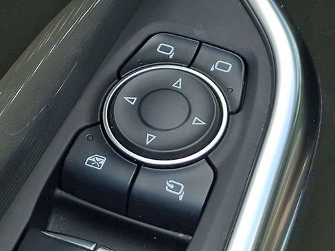 Used 2024 Cadillac XT4 Premium Luxury AWD/4WD image 26