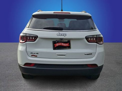 Used 2024 Jeep Compass Latitude AWD/4WD image 5