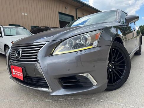 Used 2013 Lexus LS 460 image 1