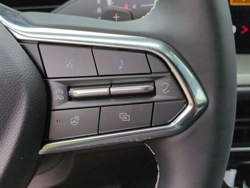 New 2026 Chevrolet Traverse LT w/ Sun and Wheel Package FWD image 13
