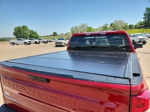 Certified 2022 Chevrolet Silverado 1500 LT w/ Diesel Off-Road Package AWD/4WD image 40